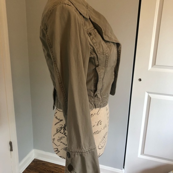 Vintage DKNY cropped jacket size small and AWESOME - Picture 2 of 5